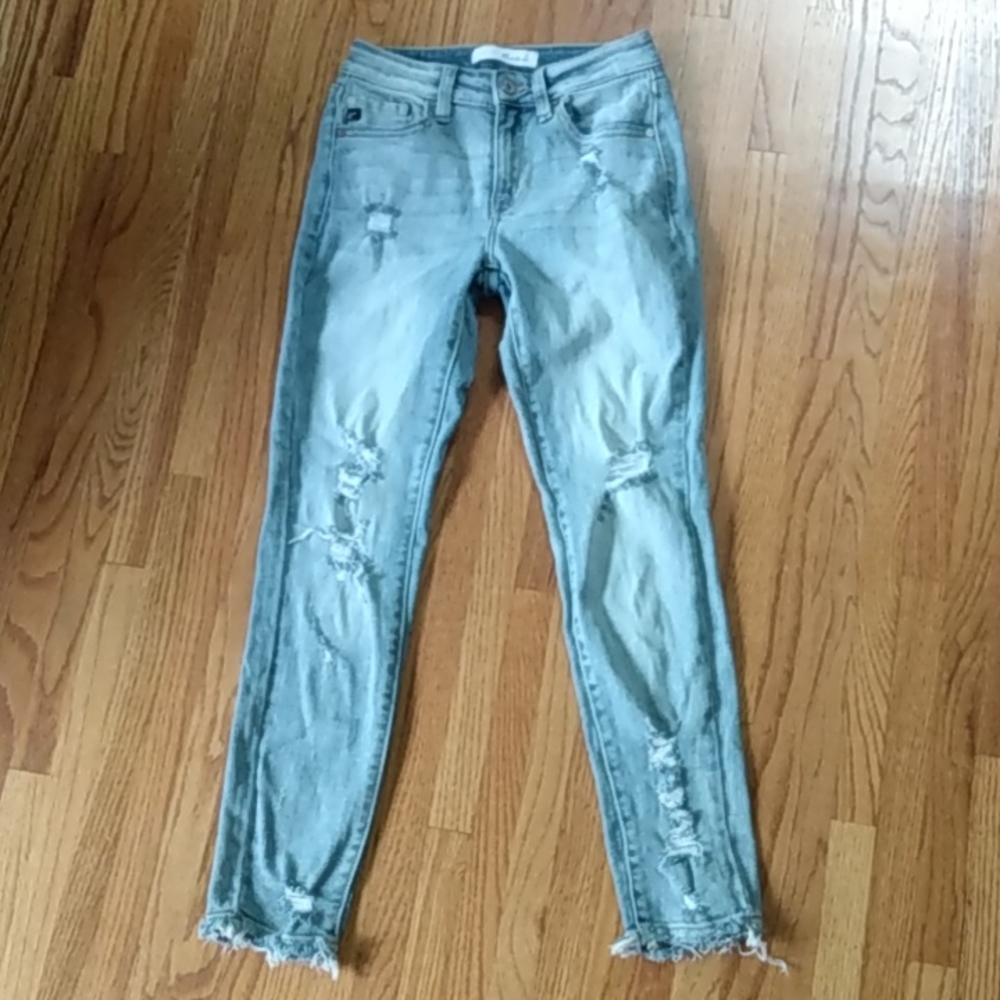 Awesome Kancan Distressed Jeans